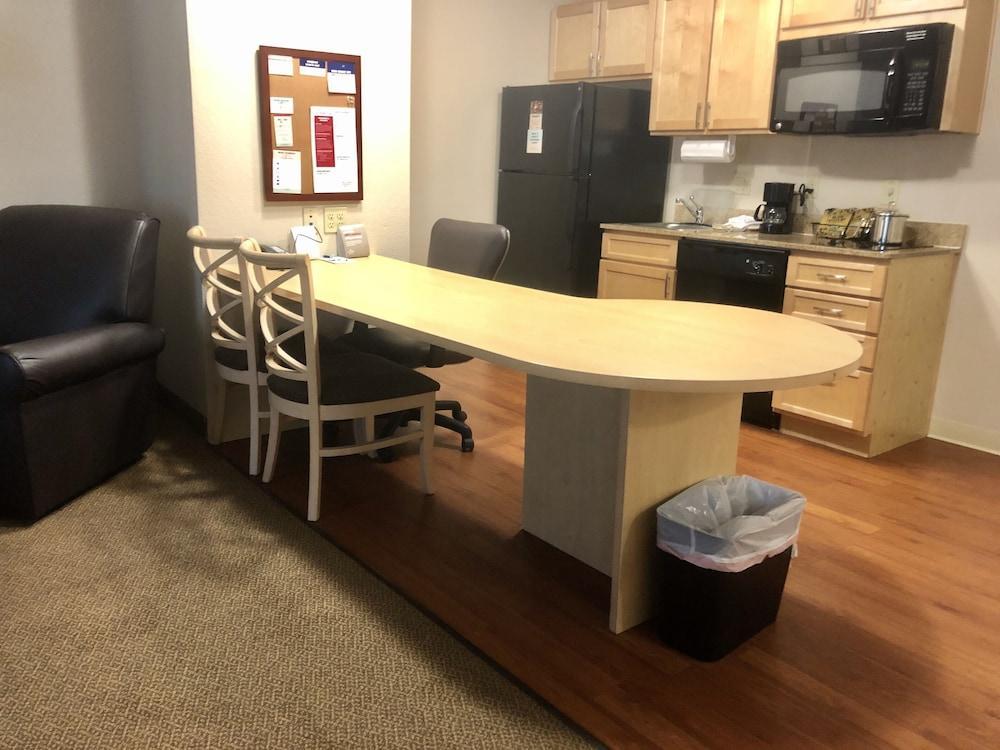 Candlewood Suites Houston The Woodlands By Ihg Dış mekan fotoğraf